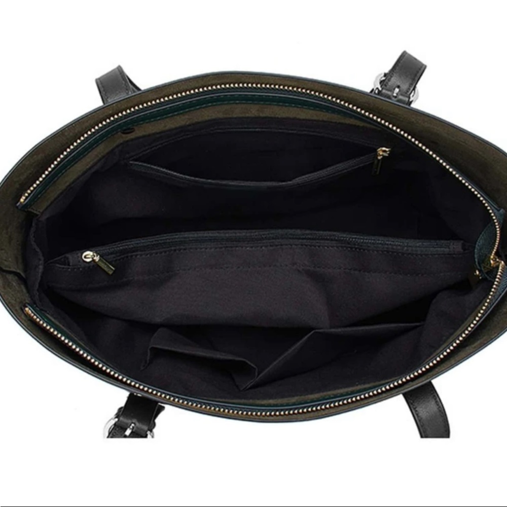 Black medium shoulder bag. - Picture 6 of 12
